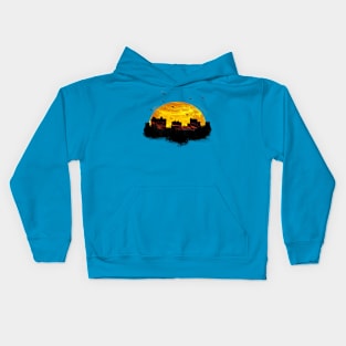 Sunset in city skyline Kids Hoodie